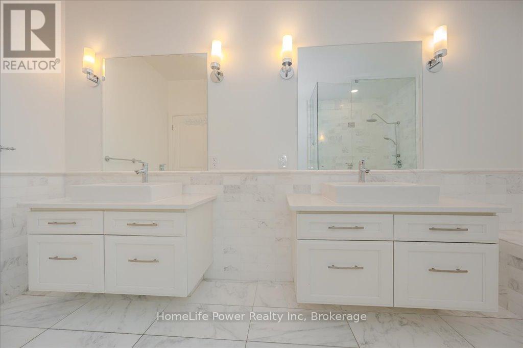 2001 - 1 Hurontario Street, Mississauga, Ontario  L5G 0A3 - Photo 26 - W12096658