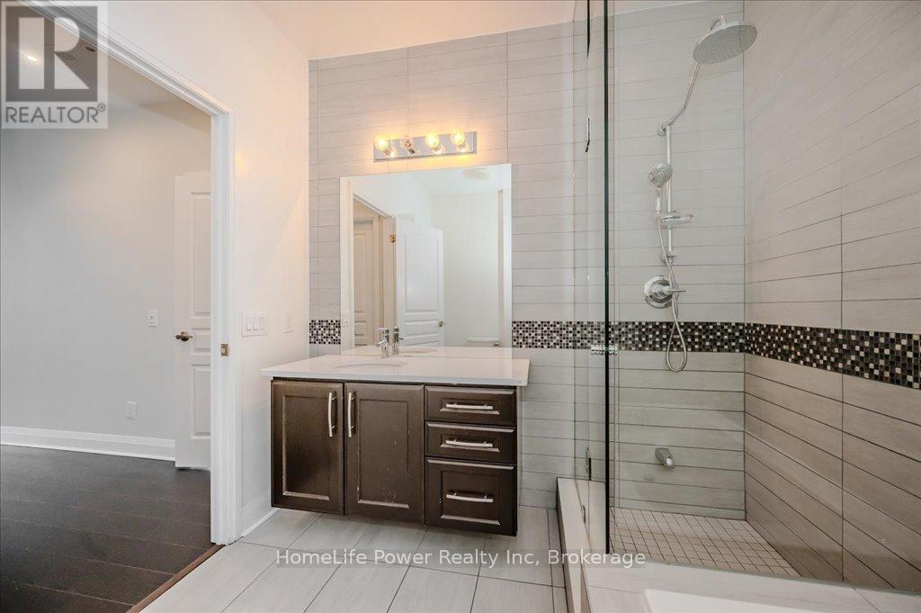 2001 - 1 Hurontario Street, Mississauga, Ontario  L5G 0A3 - Photo 31 - W12096658