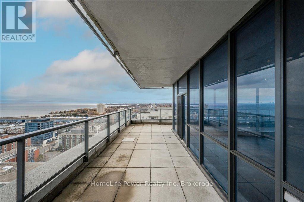 2001 - 1 Hurontario Street, Mississauga, Ontario  L5G 0A3 - Photo 35 - W12096658