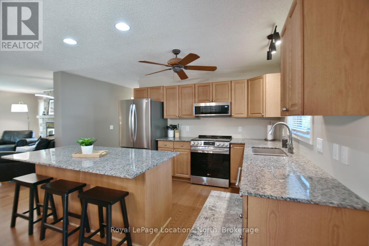 168 Queen's Bush Drive, Meaford, Ontario  N0H 1B0 - Photo 12 - X12097056