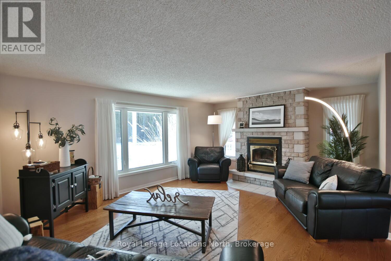 168 Queen's Bush Drive, Meaford, Ontario  N0H 1B0 - Photo 4 - X12097056