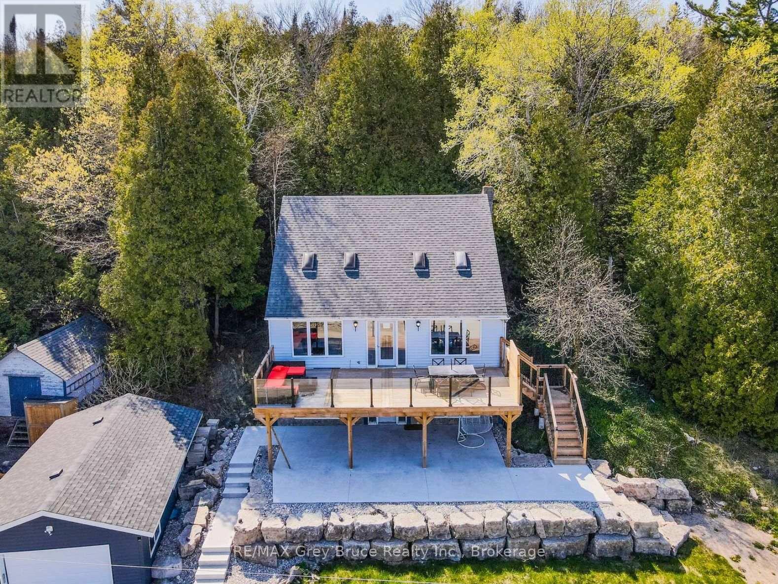 101 North Shore Road, Northern Bruce Peninsula, Ontario  N0H 1W0 - Photo 45 - X12097078