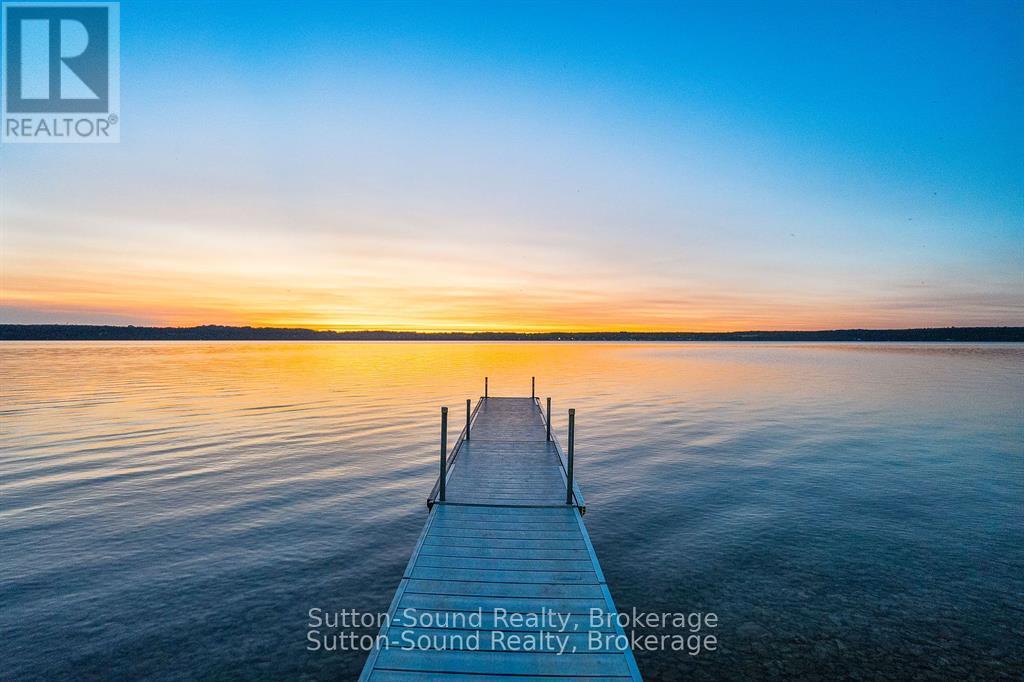 146 Sunset Boulevard, Georgian Bluffs, Ontario  N0H 2T0 - Photo 2 - X12097464