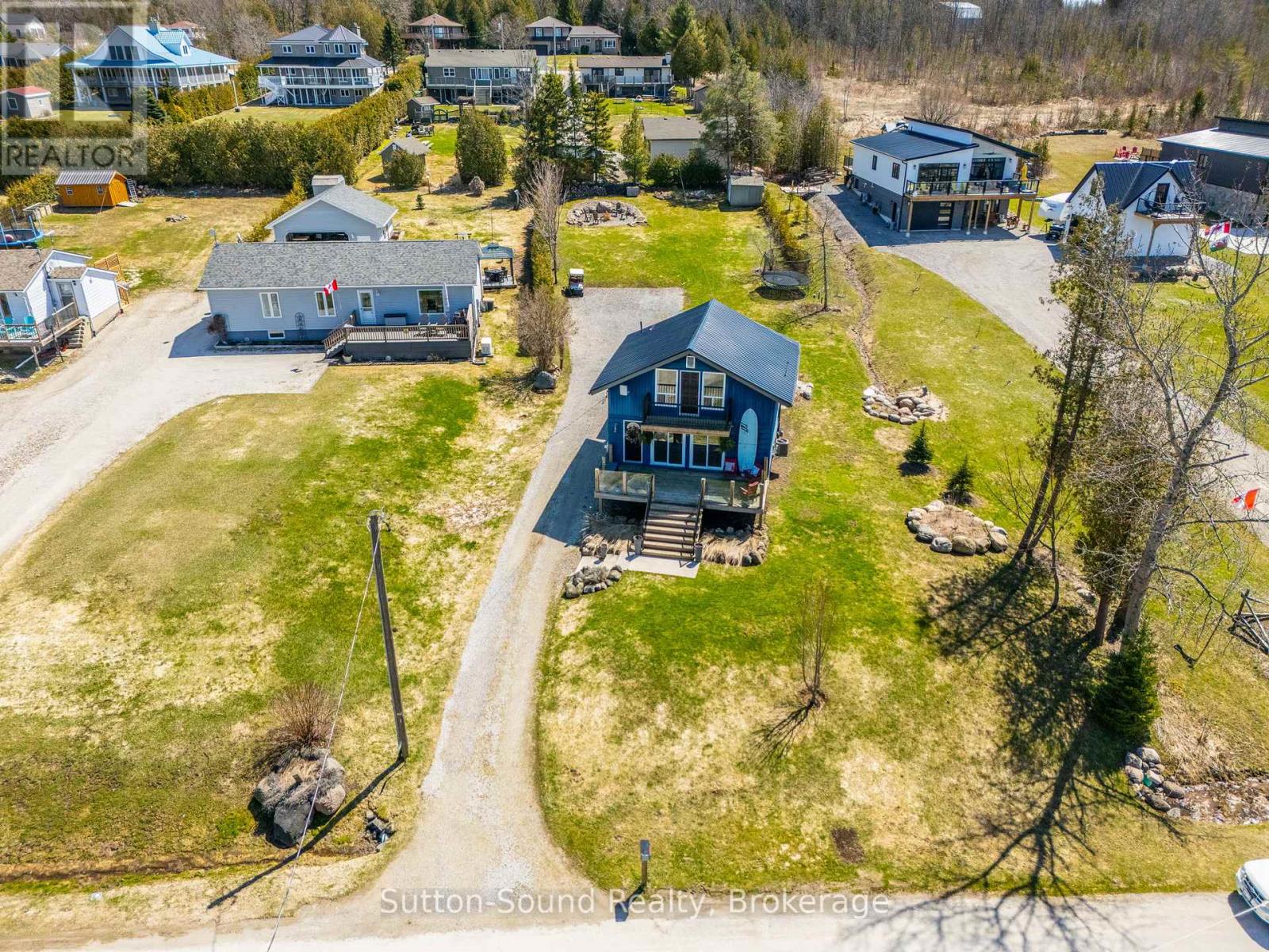146 Sunset Boulevard, Georgian Bluffs, Ontario  N0H 2T0 - Photo 33 - X12097464