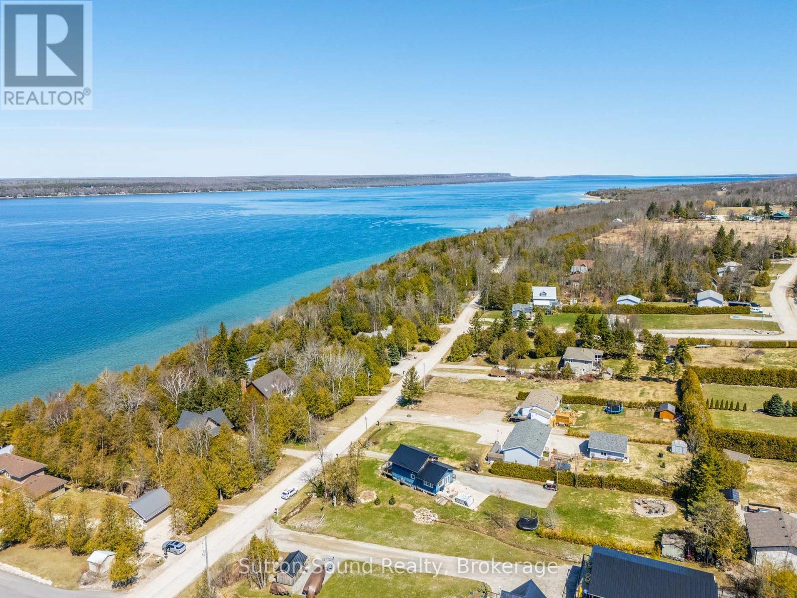 146 Sunset Boulevard, Georgian Bluffs, Ontario  N0H 2T0 - Photo 35 - X12097464