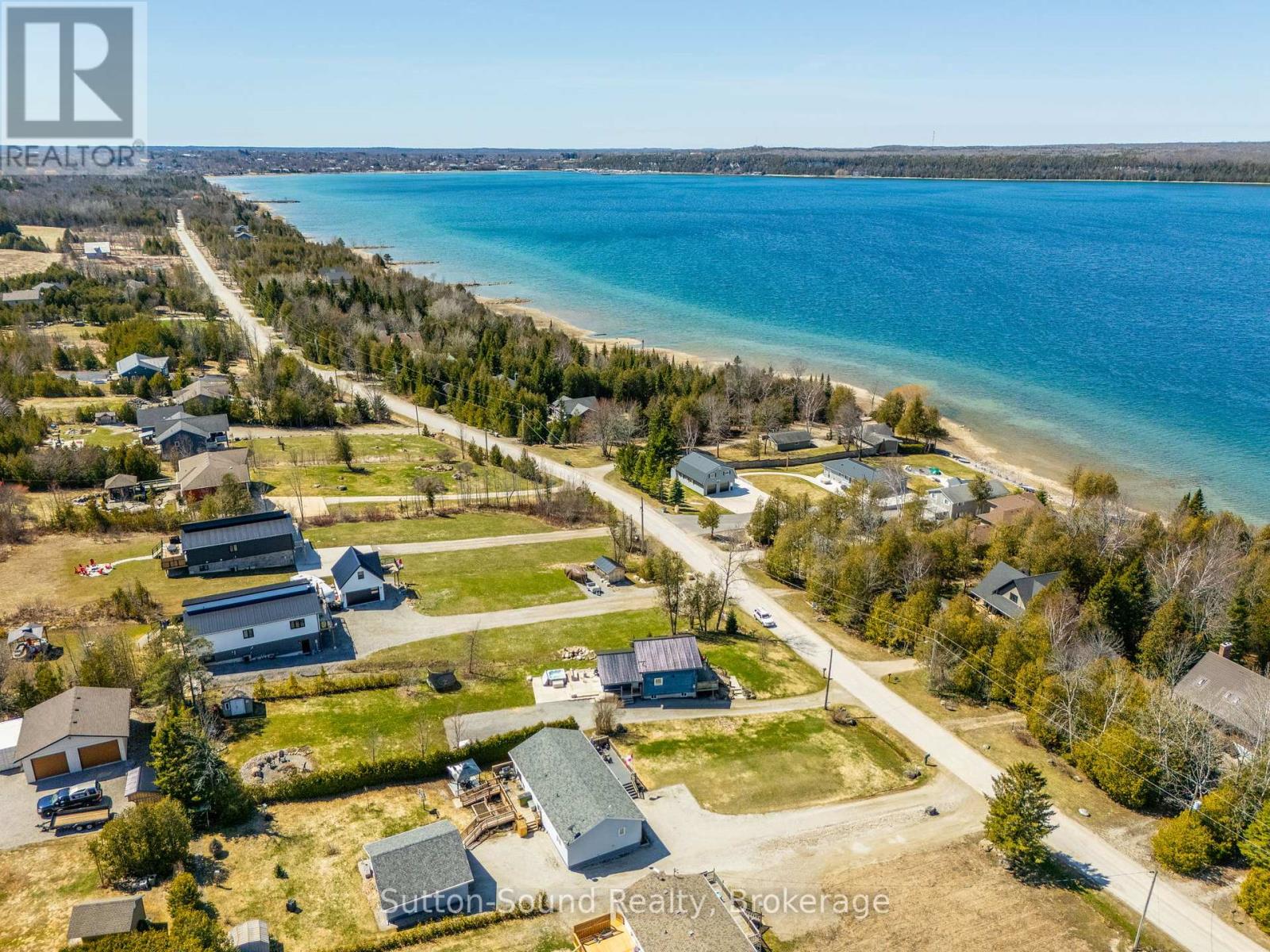 146 Sunset Boulevard, Georgian Bluffs, Ontario  N0H 2T0 - Photo 36 - X12097464