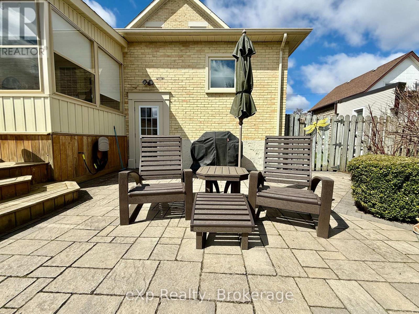557 12th Avenue, Hanover, Ontario  N4N 2V4 - Photo 33 - X12097524
