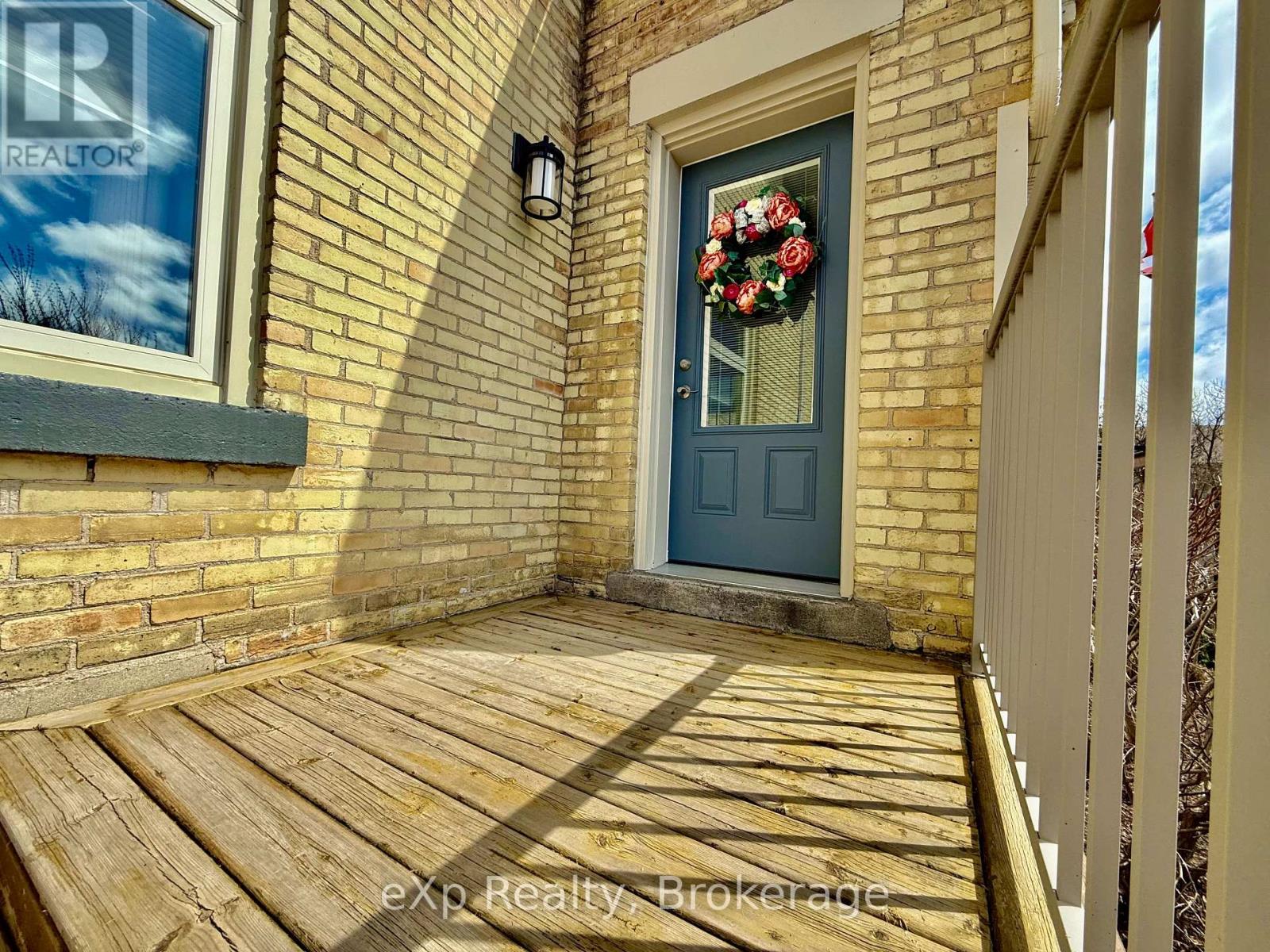 557 12th Avenue, Hanover, Ontario  N4N 2V4 - Photo 5 - X12097524