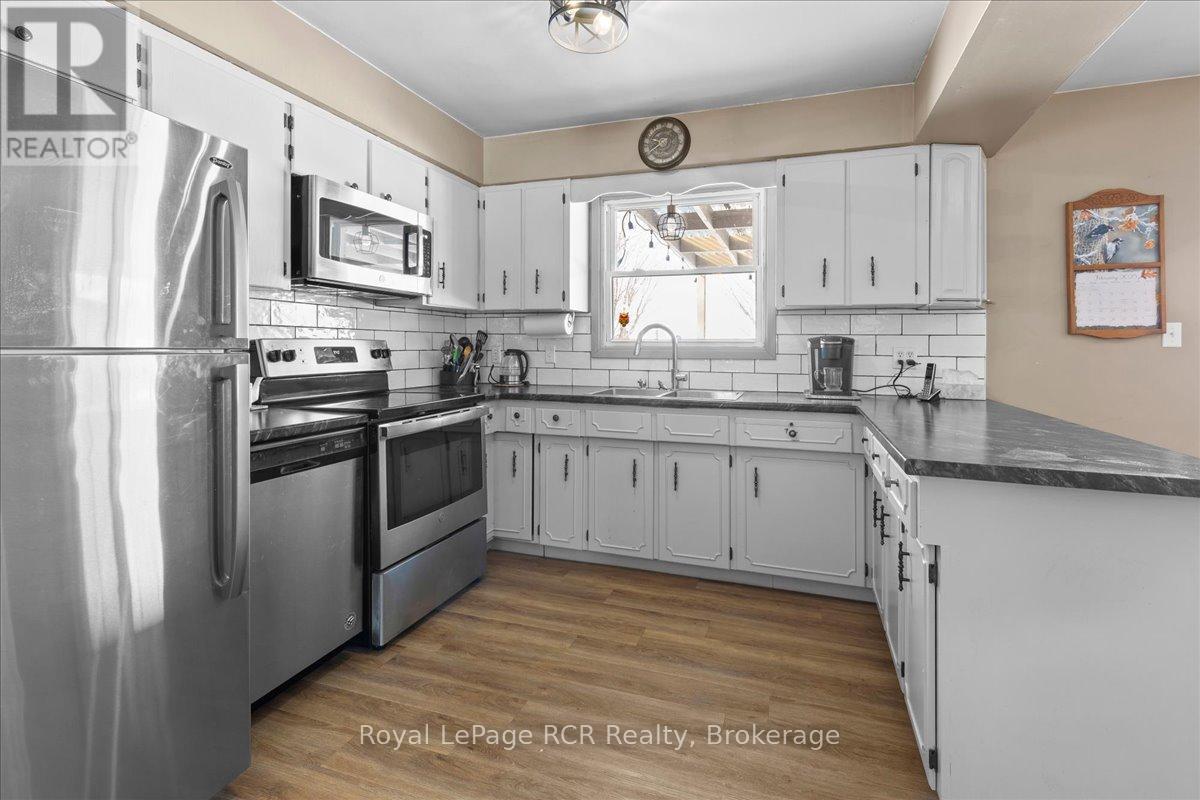392158 Grey 109 Road, Southgate, Ontario  N0G 2A0 - Photo 12 - X12097544