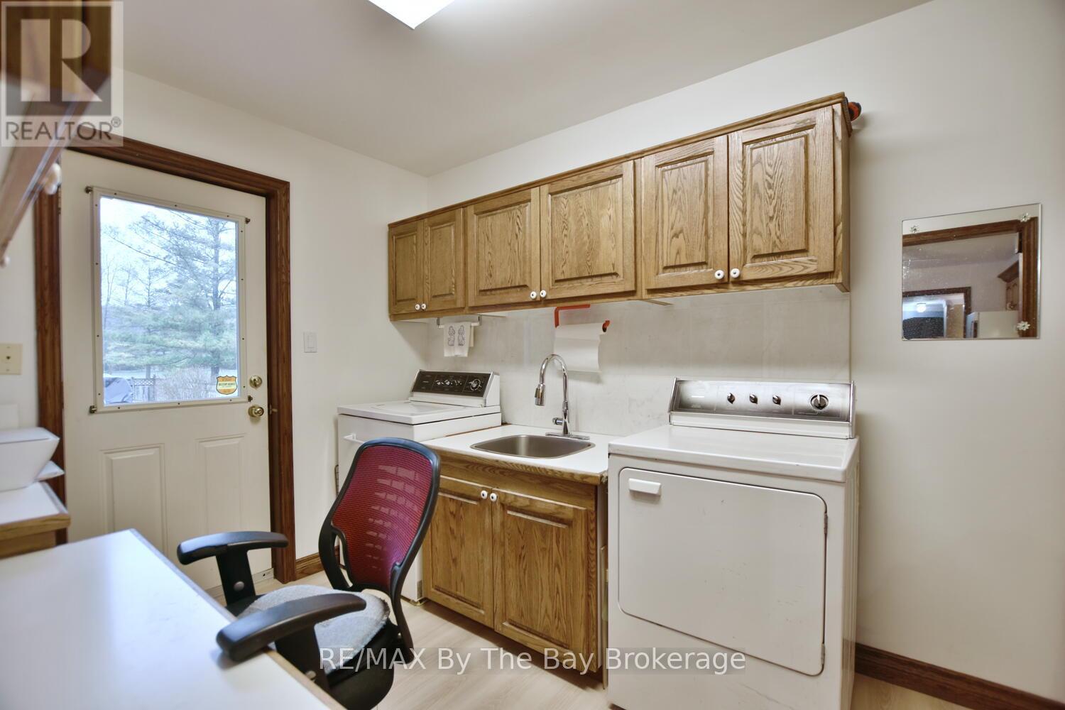 23 Kelley Crescent, Wasaga Beach, Ontario  L9Z 1J3 - Photo 17 - S12097789