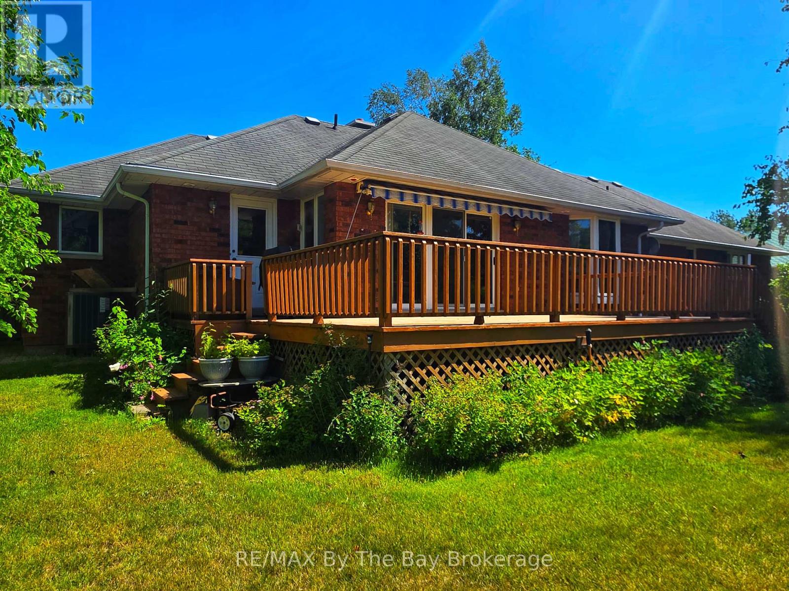 23 Kelley Crescent, Wasaga Beach, Ontario  L9Z 1J3 - Photo 4 - S12097789
