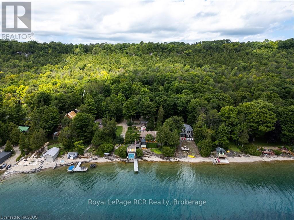 2 1st Avenue, South Bruce Peninsula, Ontario  N0H 2T0 - Photo 5 - X12097845