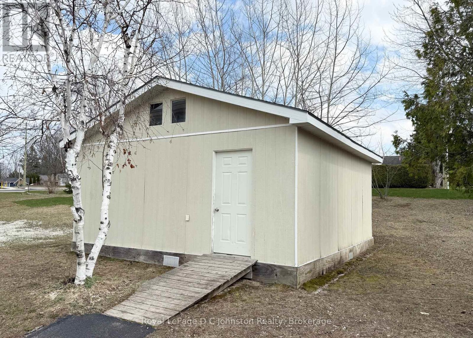 229-103 Adelaide Street E, Saugeen Shores, Ontario  N0H 2L0 - Photo 17 - X12098720