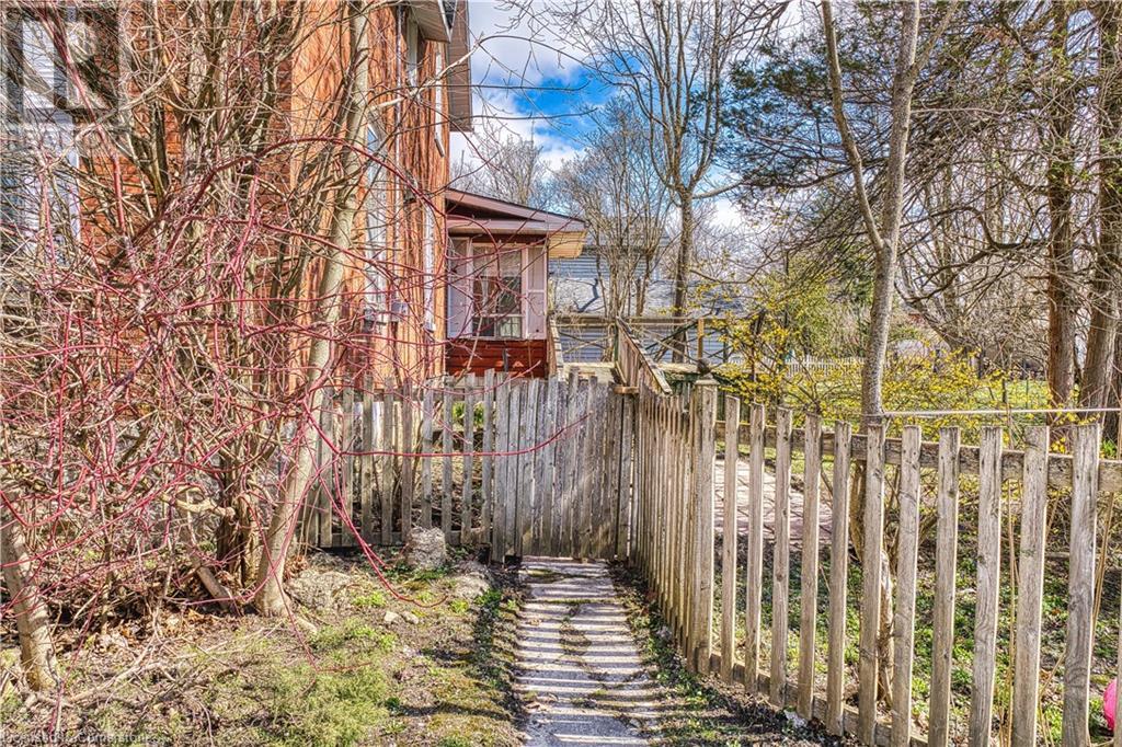 195 Campbell Street W, Listowel, Ontario  N4W 1H8 - Photo 8 - 40712167