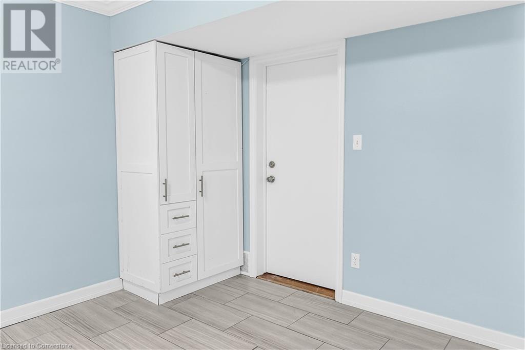 31 Southdale Avenue Unit# 1, Kitchener, Ontario  N2M 3V4 - Photo 4 - 40711962