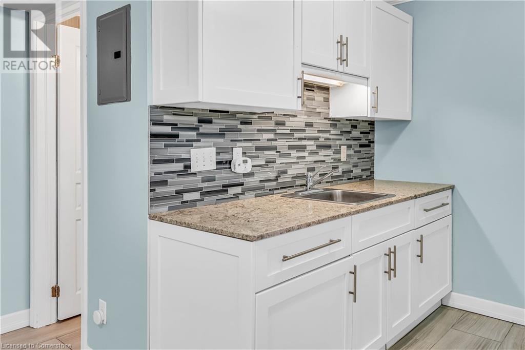 31 Southdale Avenue Unit# 1, Kitchener, Ontario  N2M 3V4 - Photo 6 - 40711962