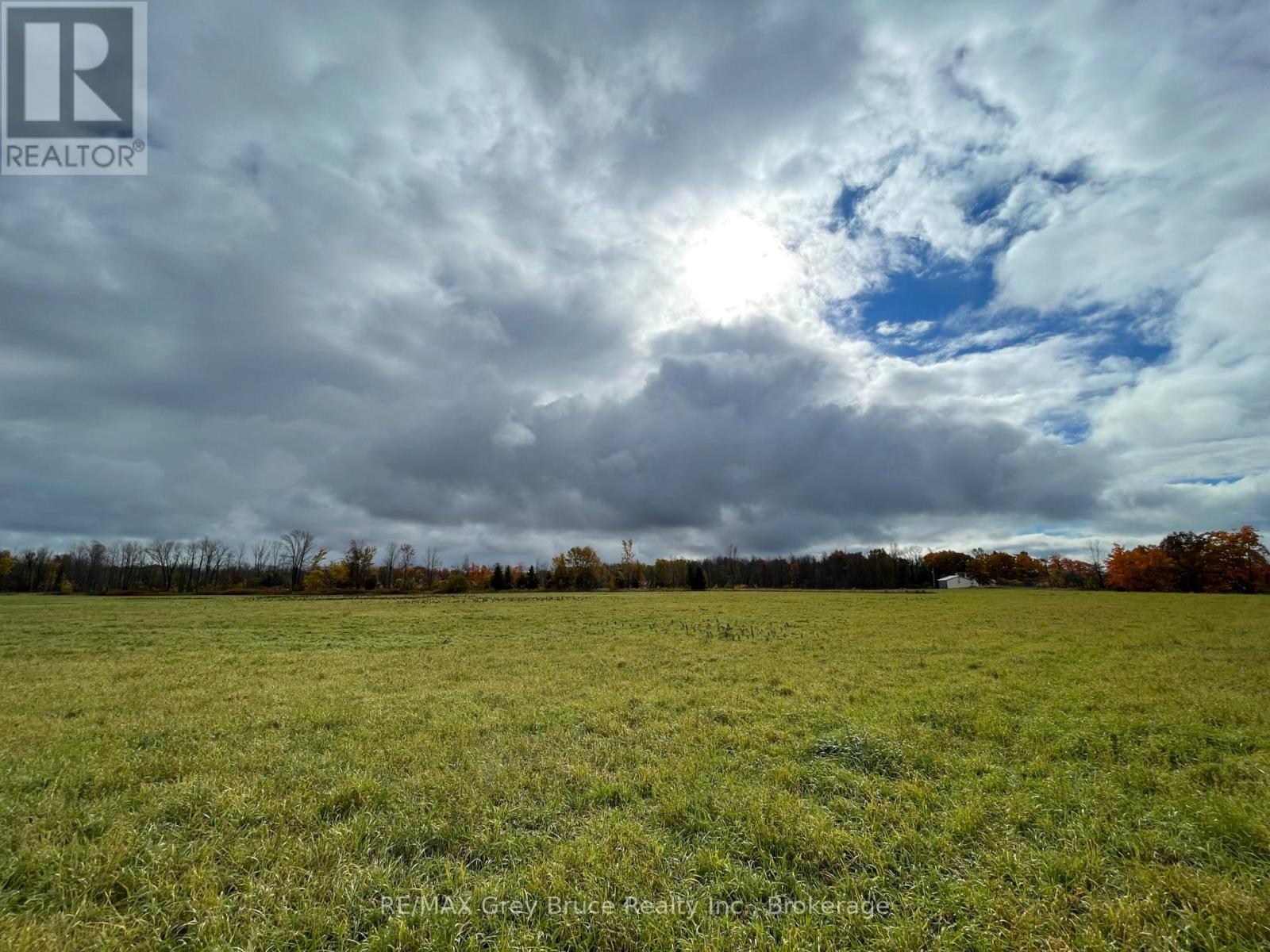2-3 Sutter Road, Northern Bruce Peninsula, Ontario  N0H 2T0 - Photo 24 - X12100737