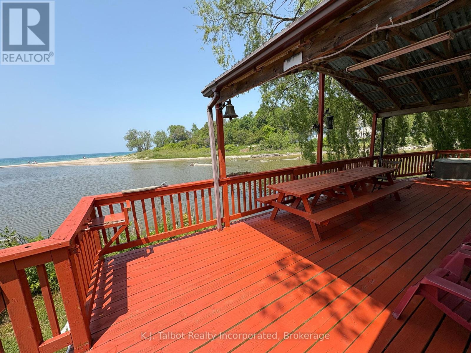 11 Apple Lane, Ashfield-Colborne-Wawanosh, Ontario  N7A 3X9 - Photo 4 - X12100912