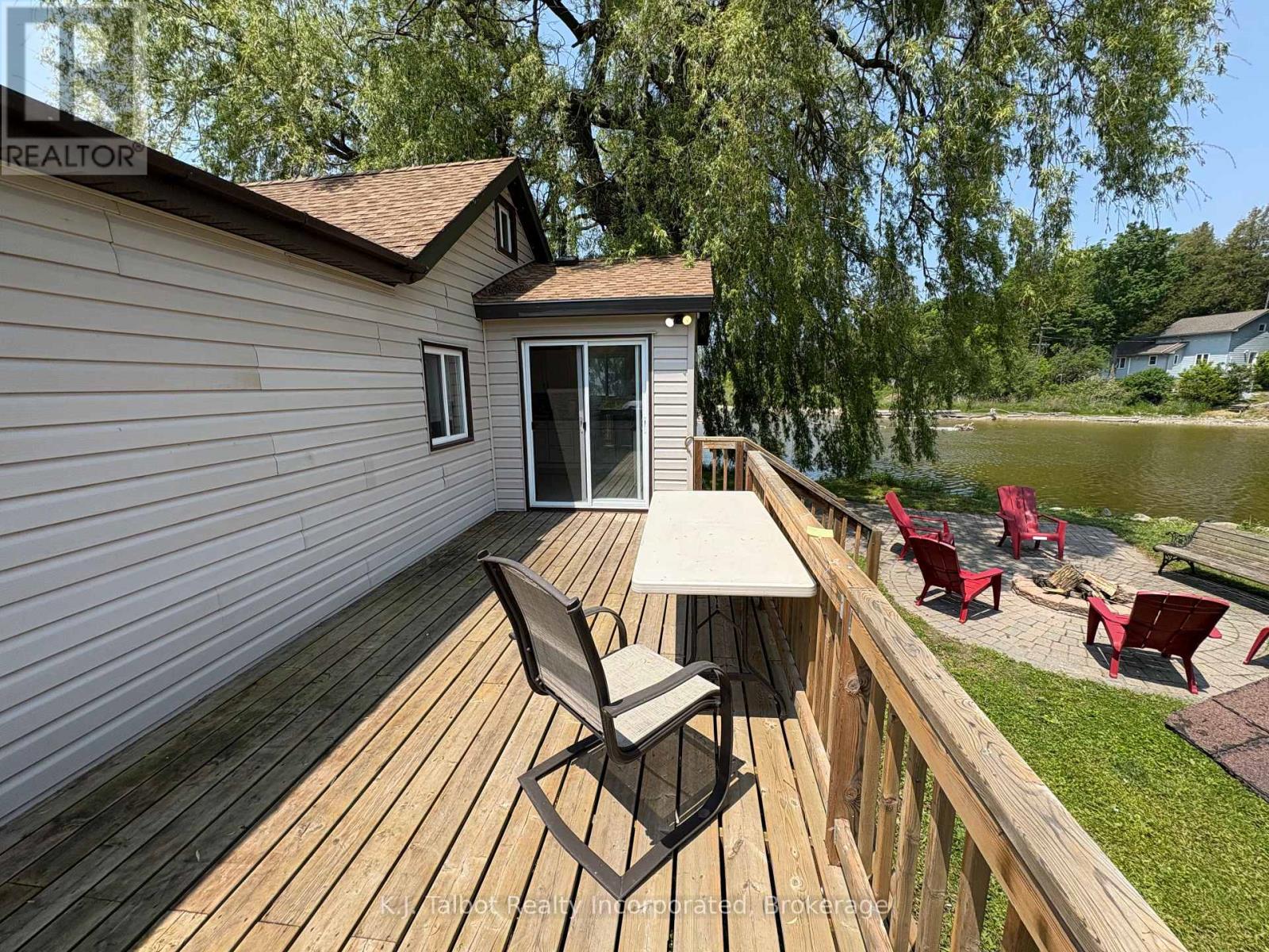 11 Apple Lane, Ashfield-Colborne-Wawanosh, Ontario  N7A 3X9 - Photo 9 - X12100912