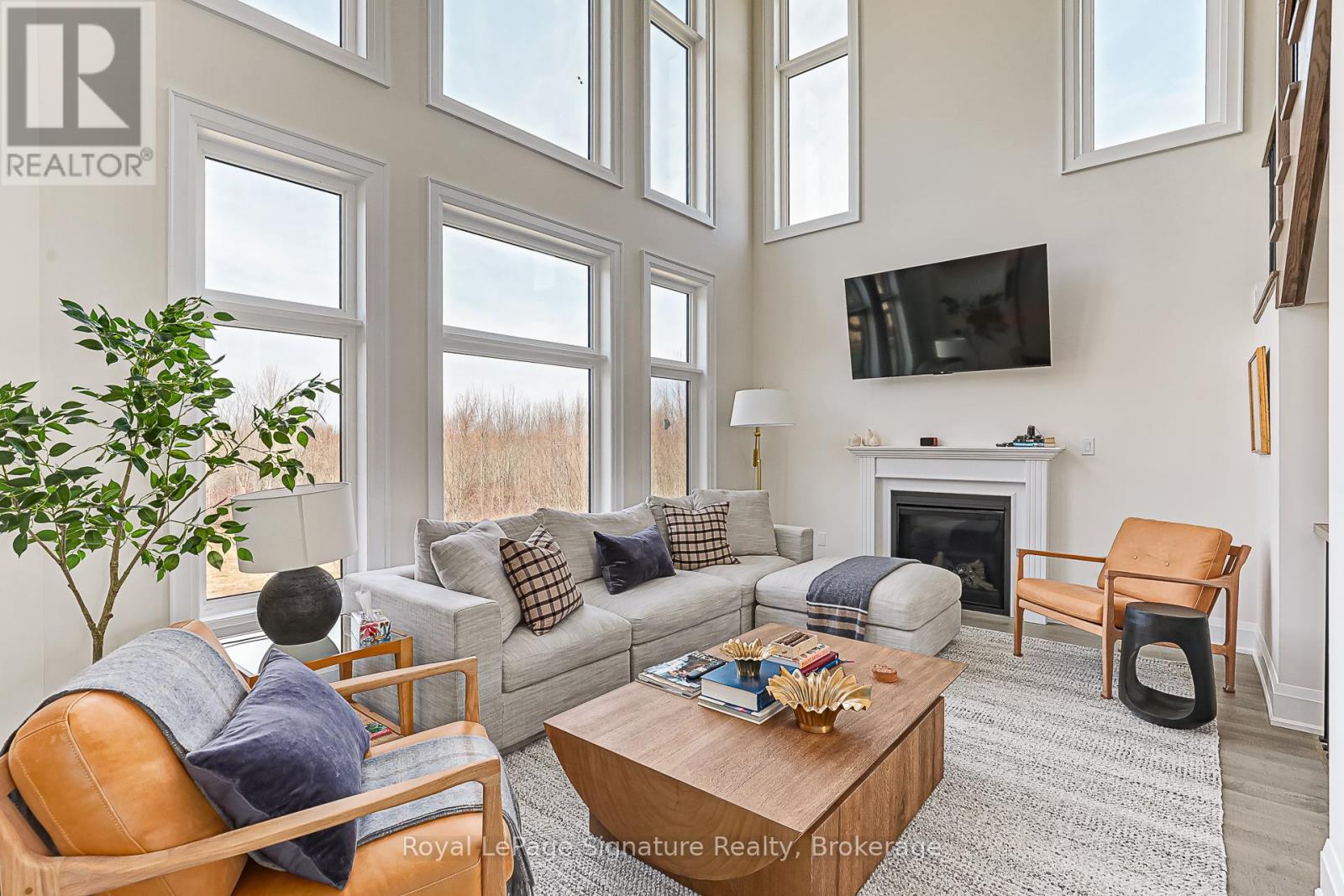 114 Clement Lane, Blue Mountains, Ontario  N0H 1J0 - Photo 9 - X12101259