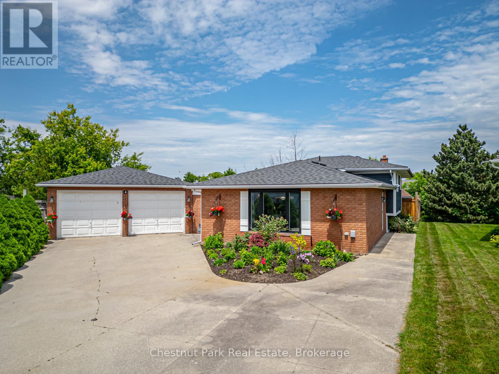4 HARBEN COURT, Collingwood, Ontario