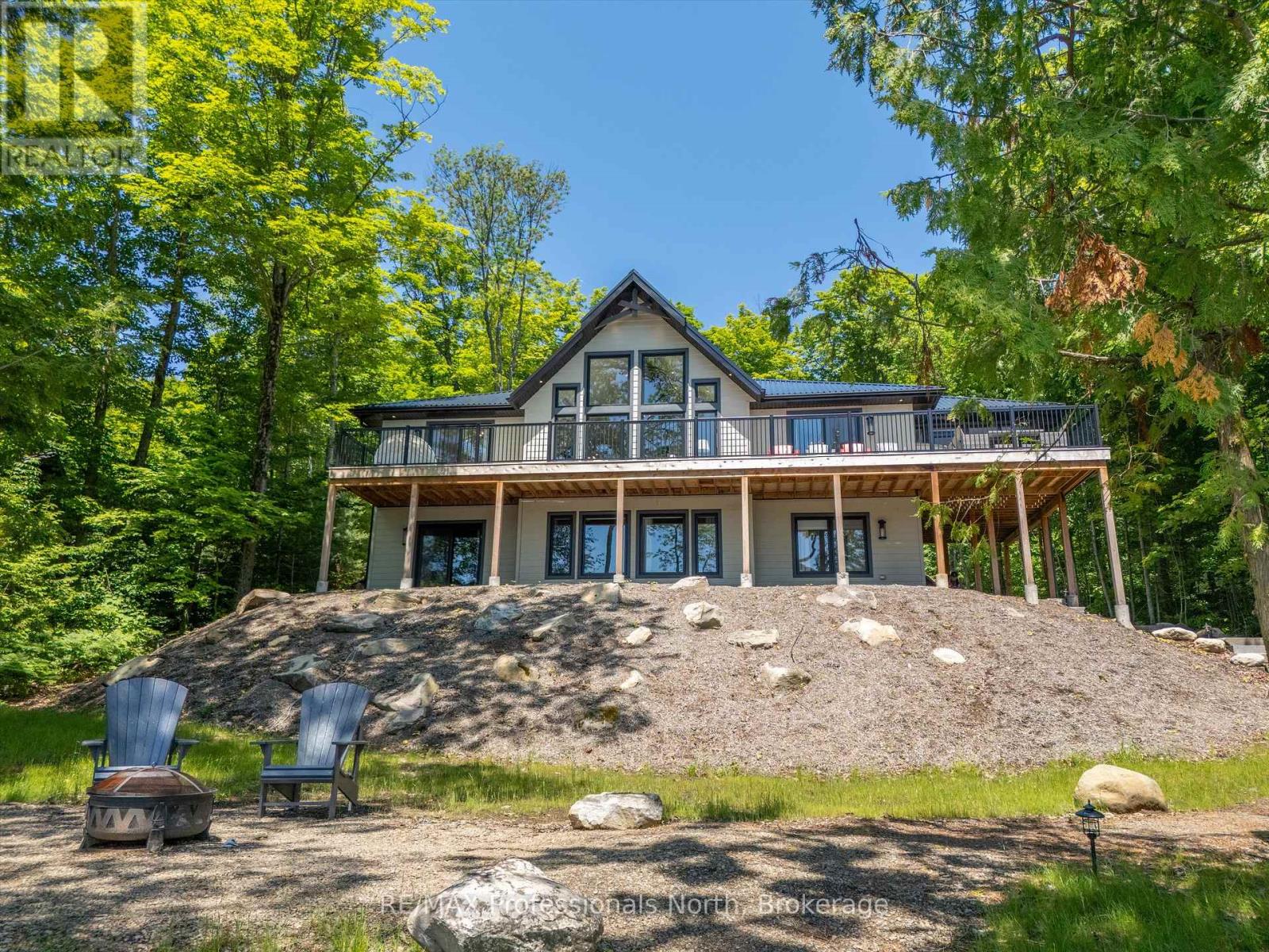 1073 Watson Road, Lake Of Bays, Ontario  P0B 0A3 - Photo 36 - X12101372