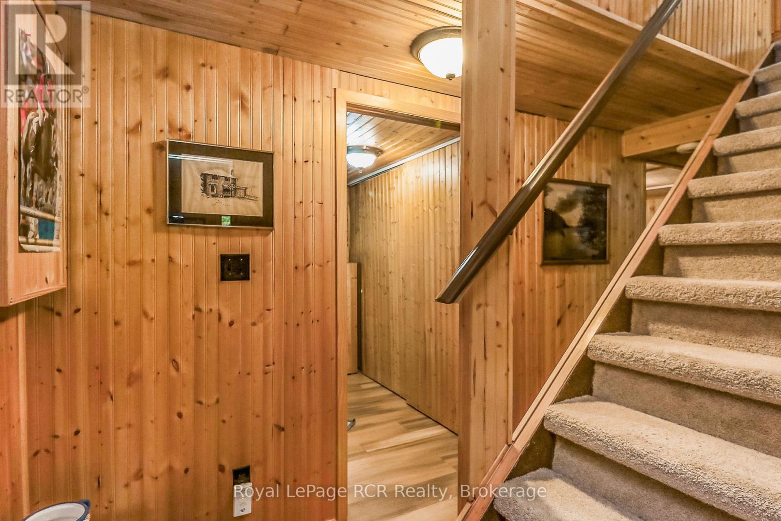 112 Cameron Street, Blue Mountains, Ontario  N0H 2P0 - Photo 23 - X12101669