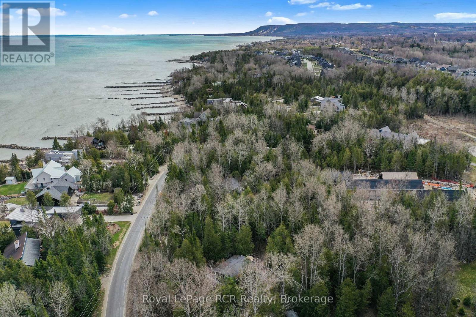 112 Cameron Street, Blue Mountains, Ontario  N0H 2P0 - Photo 36 - X12101669