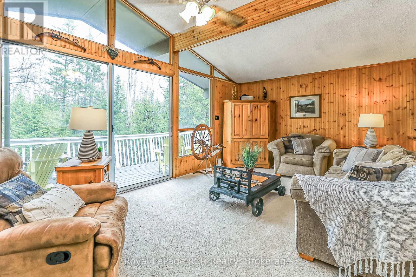 112 Cameron Street, Blue Mountains, Ontario  N0H 2P0 - Photo 4 - X12101669