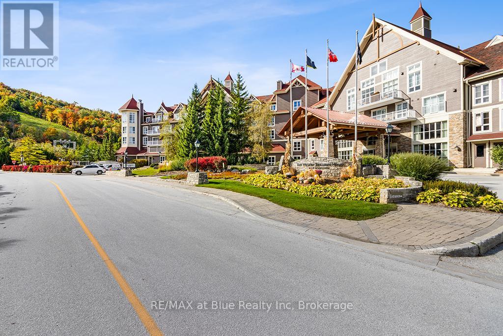 372 - 220 GORD CANNING DRIVE, Blue Mountains, Ontario