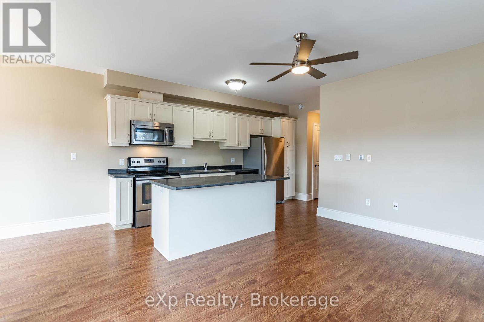 203 - 9 Newcastle Street, Minden Hills, Ontario  K0M 2K0 - Photo 20 - X12102275
