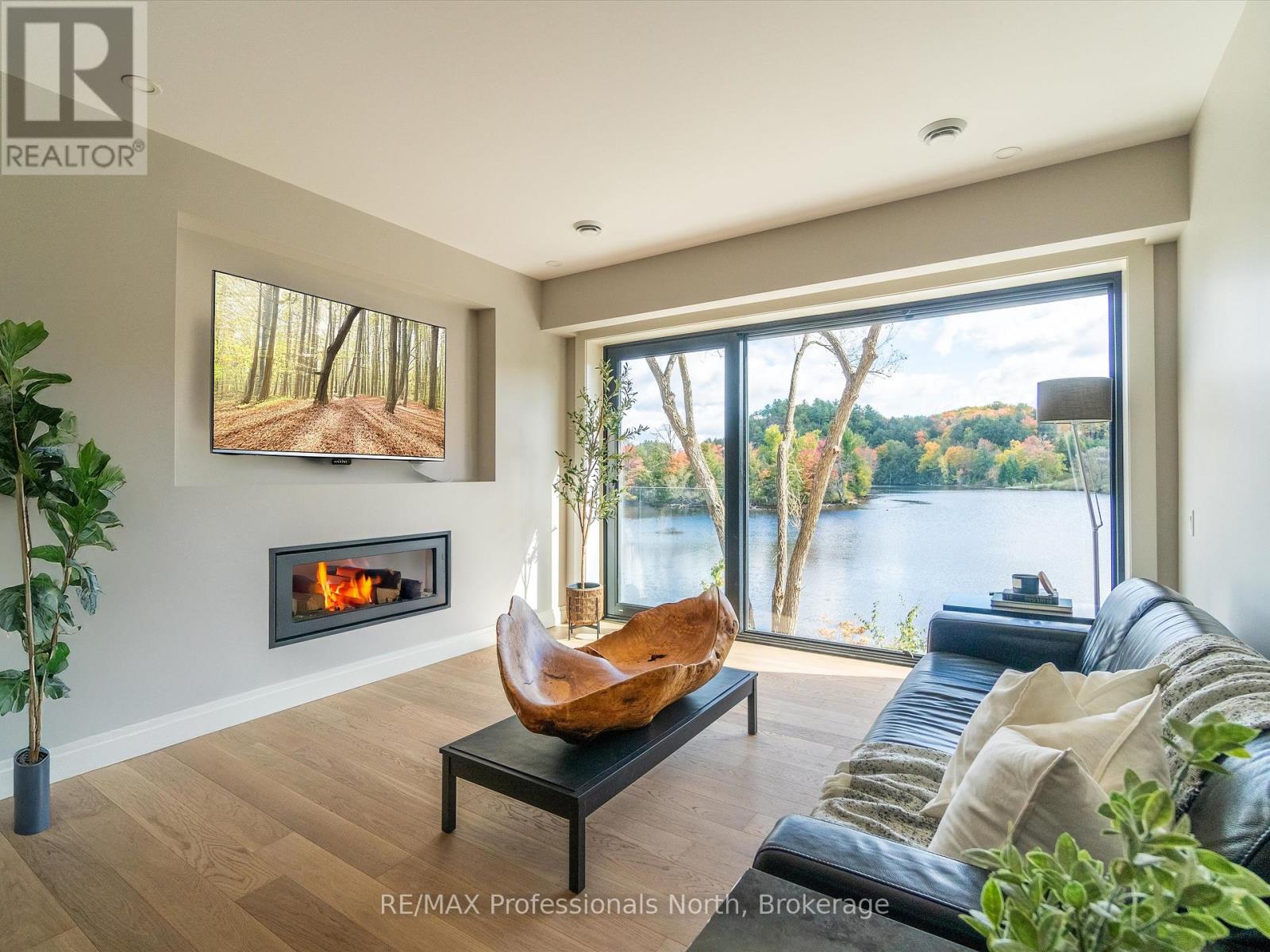 103 - 32 BRUNEL ROAD, Huntsville, Ontario