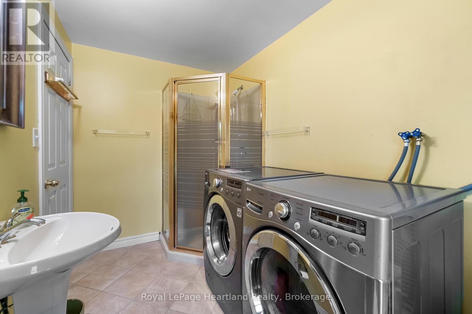 72959 Claudette Drive, Bluewater, Ontario  N0M 2T0 - Photo 29 - X12104301