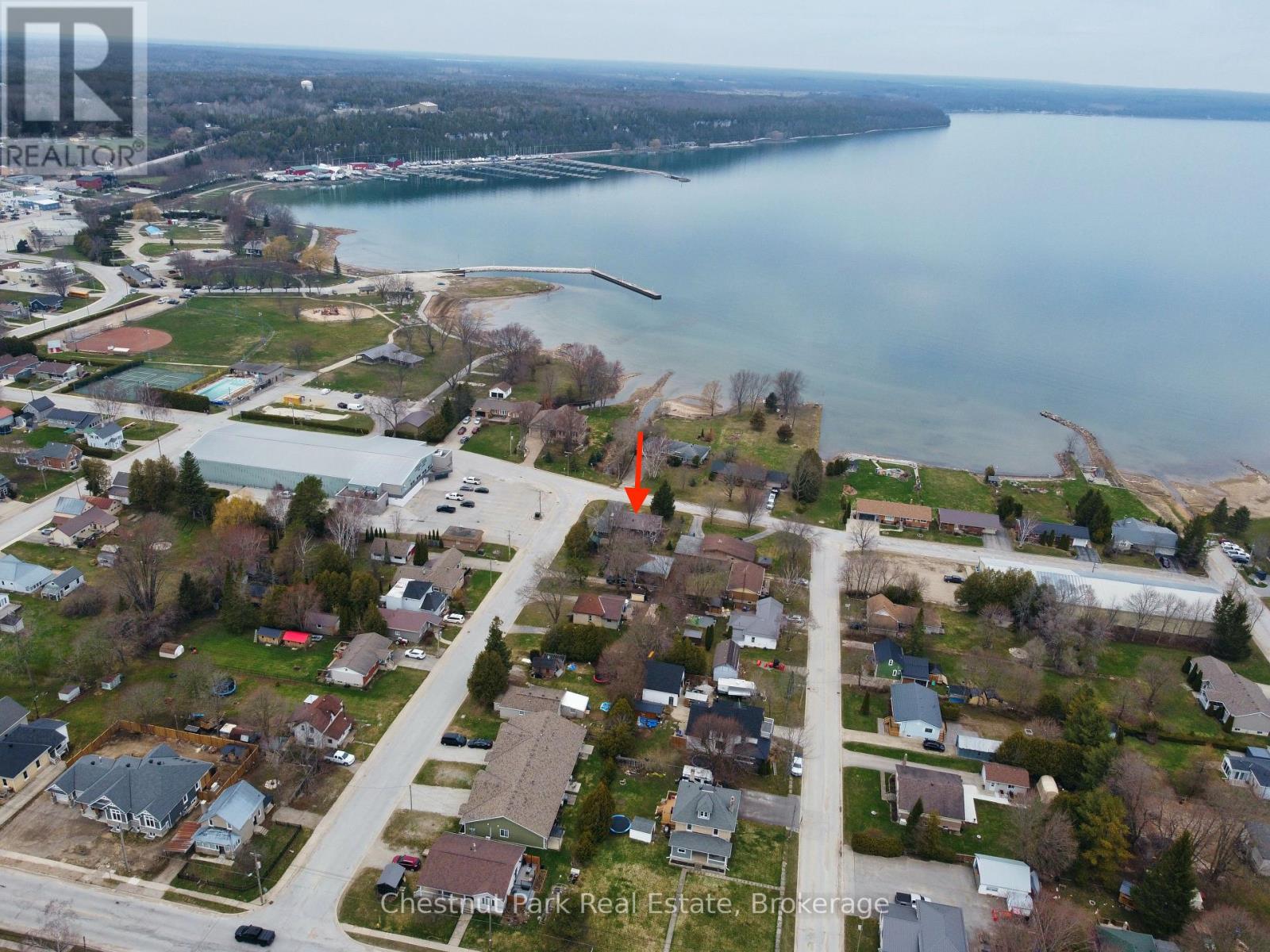 535 George Street, South Bruce Peninsula, Ontario  N0H 2T0 - Photo 19 - X12104362