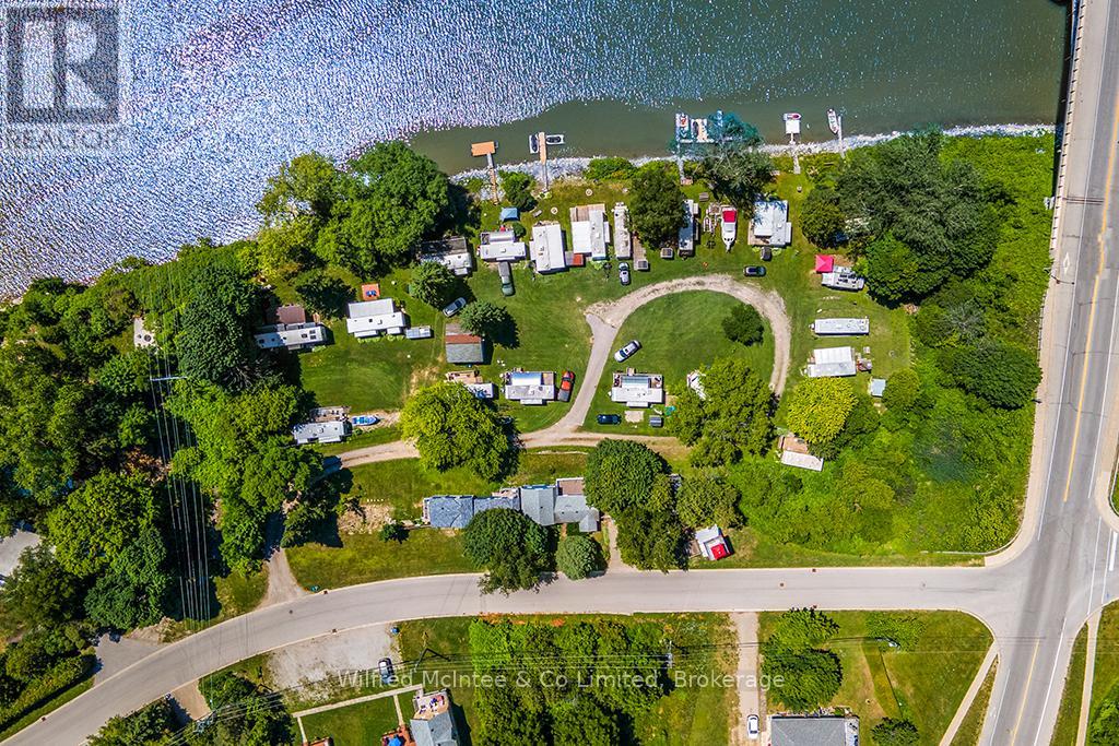 121 South Rankin Street, Saugeen Shores, Ontario  N0H 2L0 - Photo 2 - X12104873