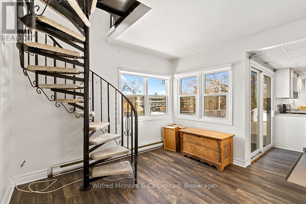 121 South Rankin Street, Saugeen Shores, Ontario  N0H 2L0 - Photo 24 - X12104873