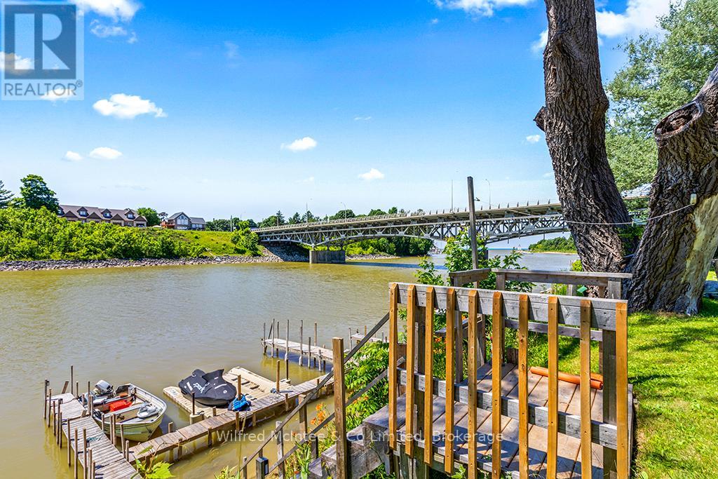 121 South Rankin Street, Saugeen Shores, Ontario  N0H 2L0 - Photo 37 - X12104873