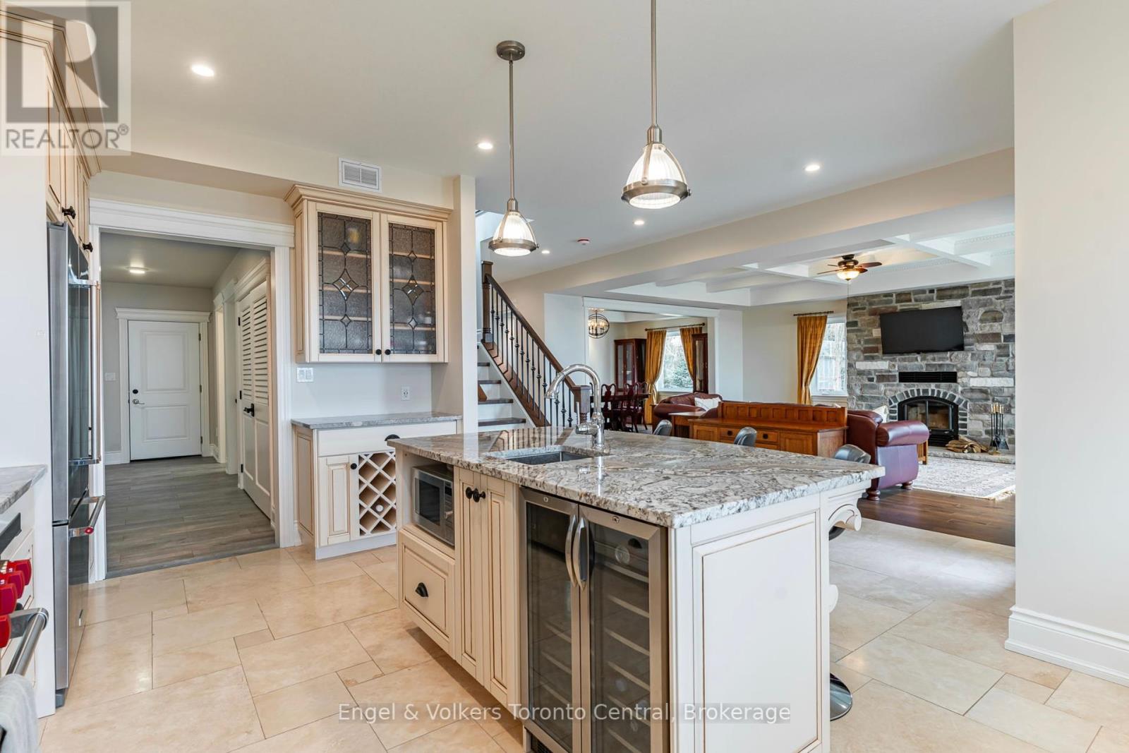 47 Glen Road, Collingwood, Ontario  L9Y 0X2 - Photo 6 - S12106102