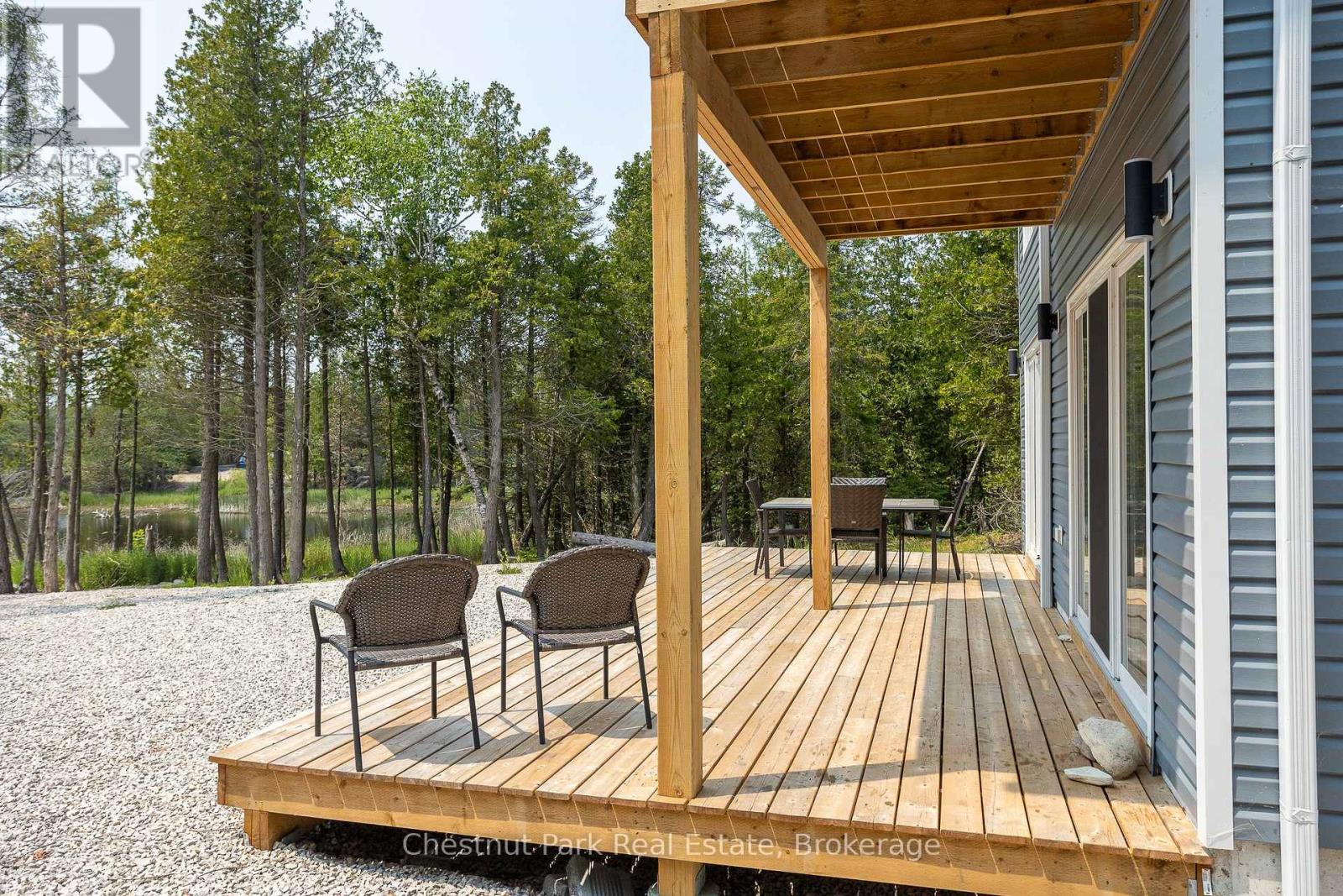 277 Eagle Road, Northern Bruce Peninsula, Ontario  N0H 2R0 - Photo 7 - X12106529