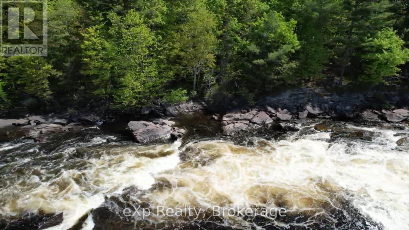 26 Magnet Road, Magnetawan, Ontario  P0A 1P0 - Photo 10 - X12106593