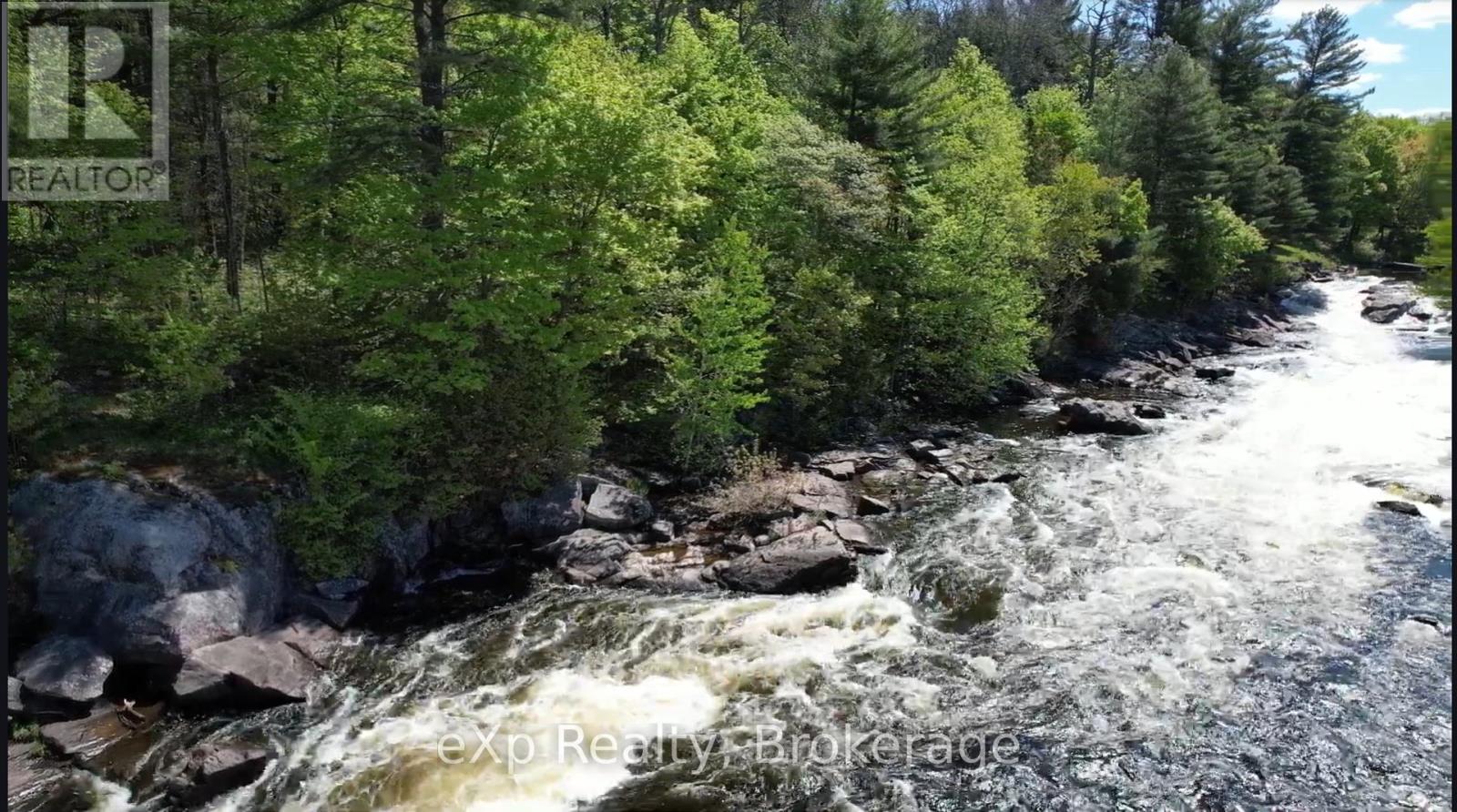 26 Magnet Road, Magnetawan, Ontario  P0A 1P0 - Photo 11 - X12106593