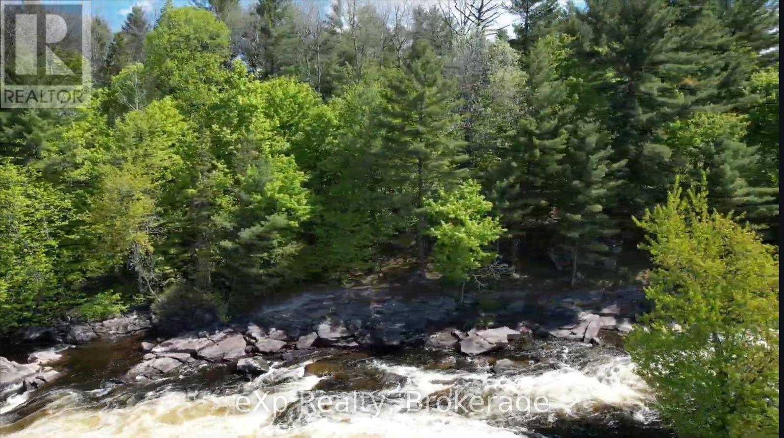 26 Magnet Road, Magnetawan, Ontario  P0A 1P0 - Photo 3 - X12106593