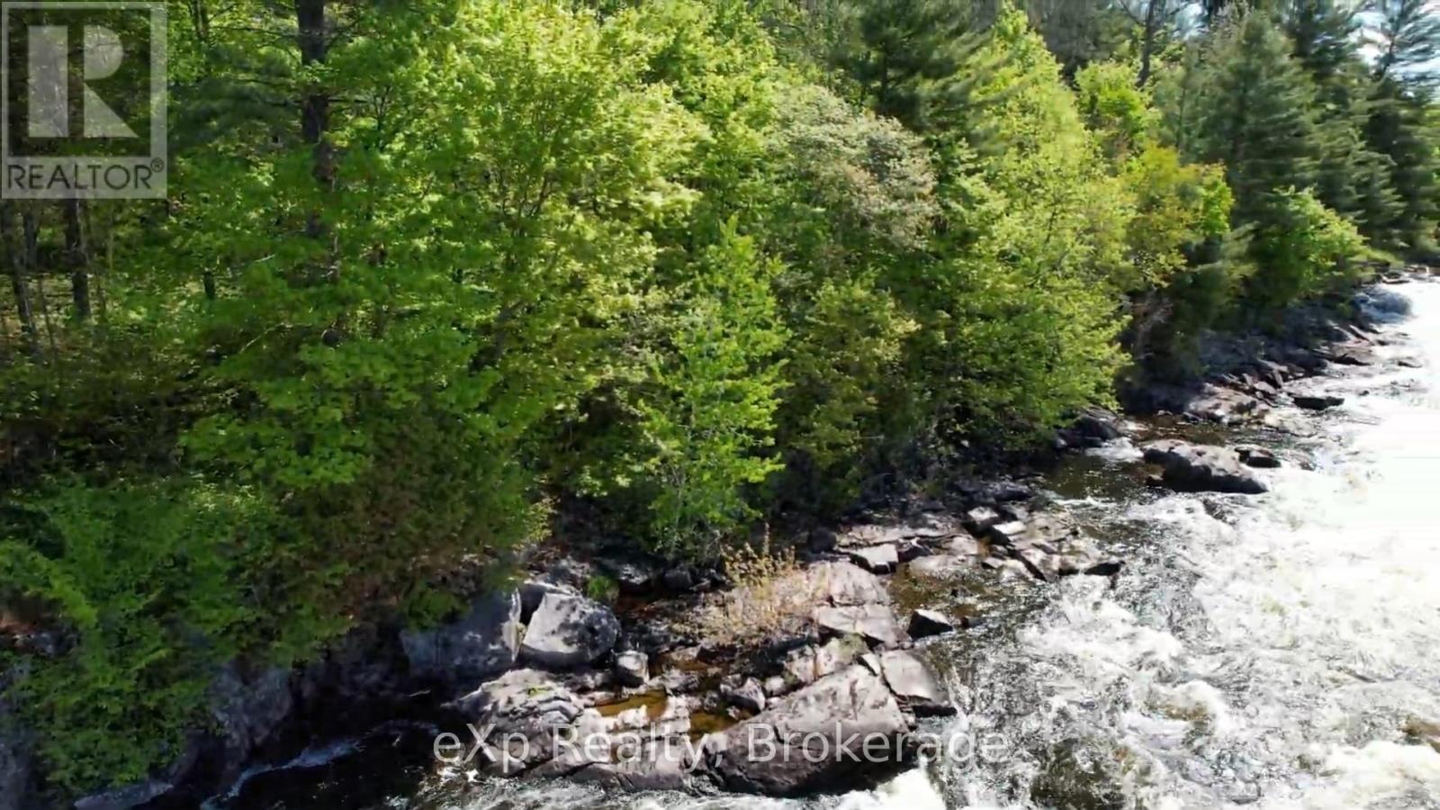 26 Magnet Road, Magnetawan, Ontario  P0A 1P0 - Photo 9 - X12106593