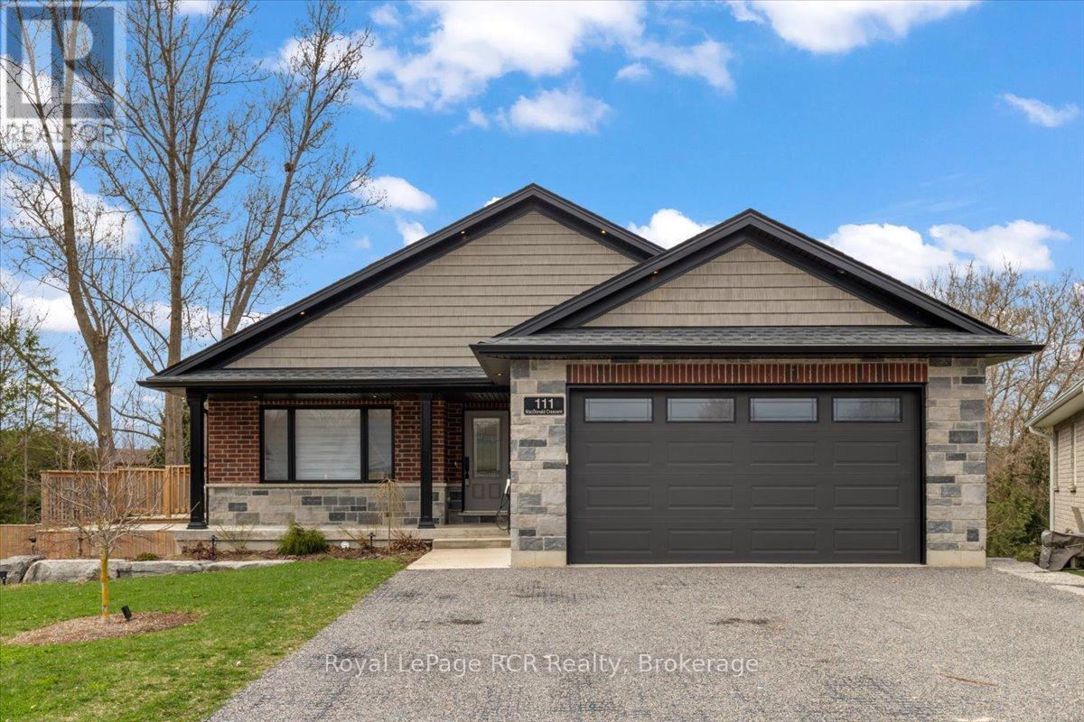 111 Macdonald Crescent, West Grey, Ontario  N0G 1R0 - Photo 2 - X12107166