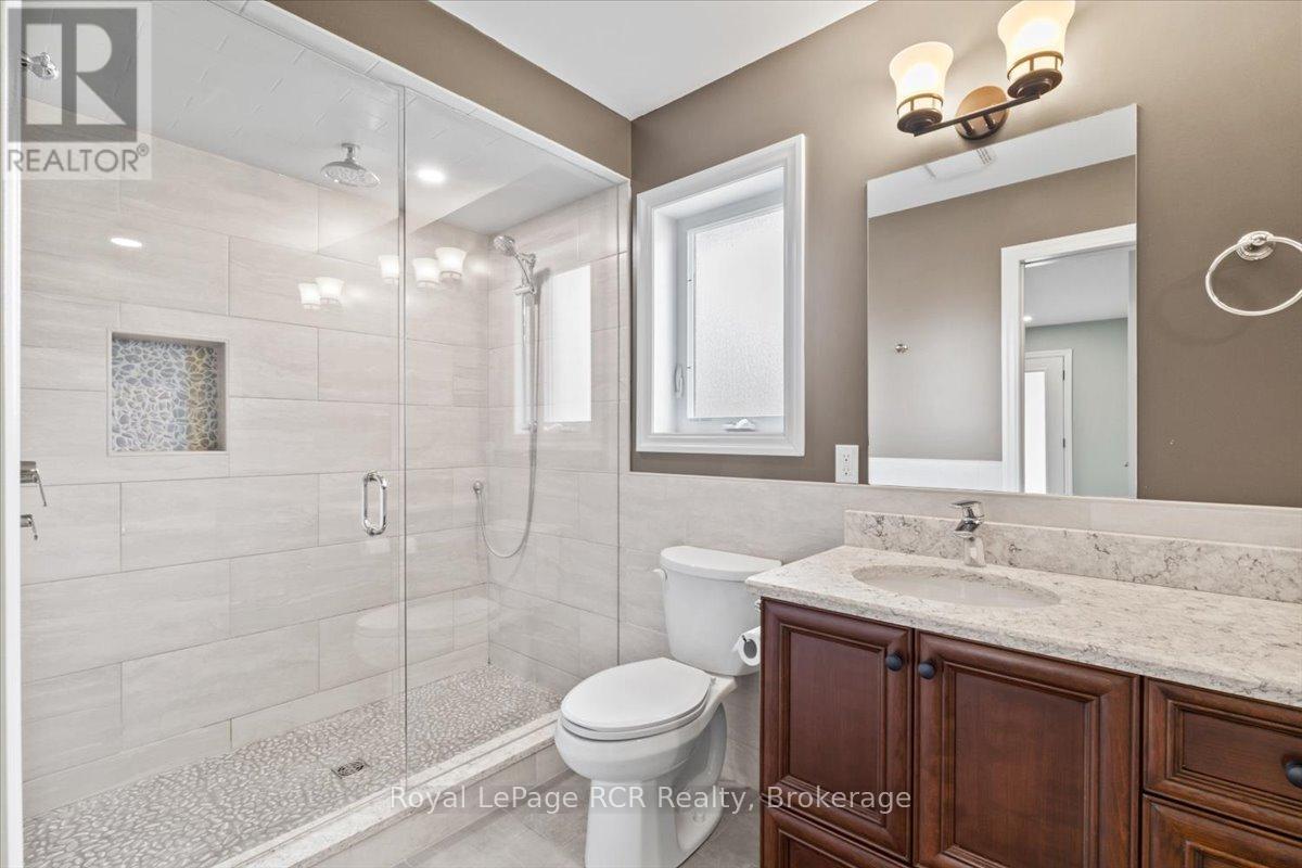 111 Macdonald Crescent, West Grey, Ontario  N0G 1R0 - Photo 20 - X12107166