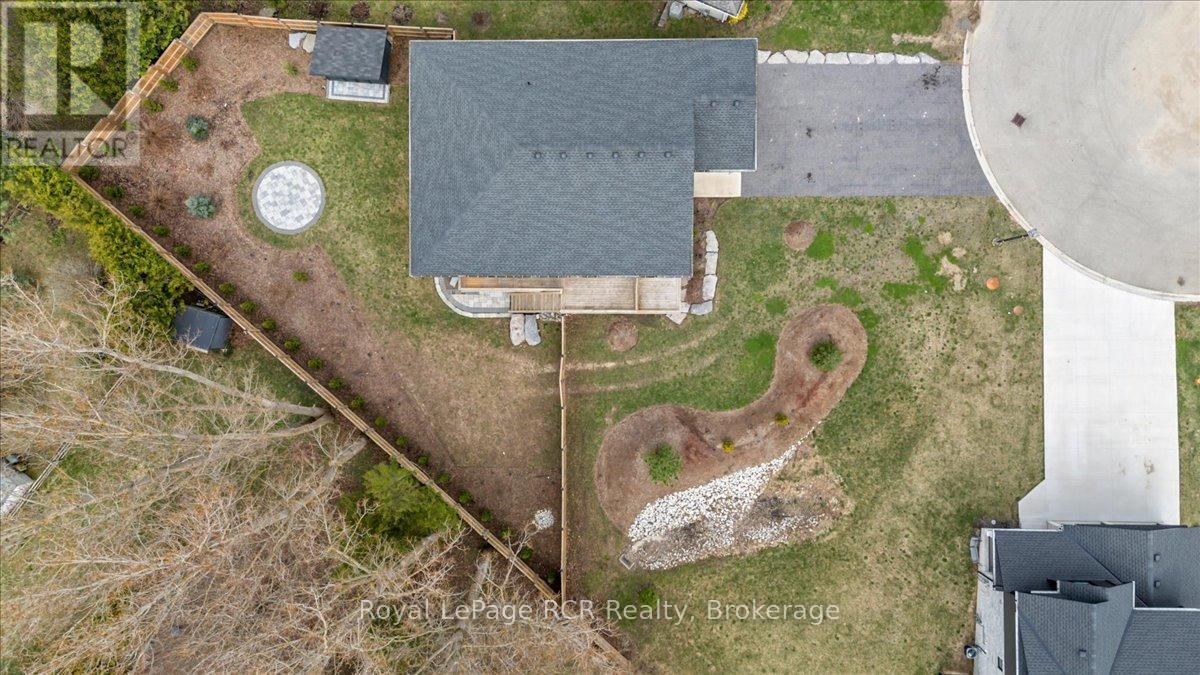 111 Macdonald Crescent, West Grey, Ontario  N0G 1R0 - Photo 42 - X12107166