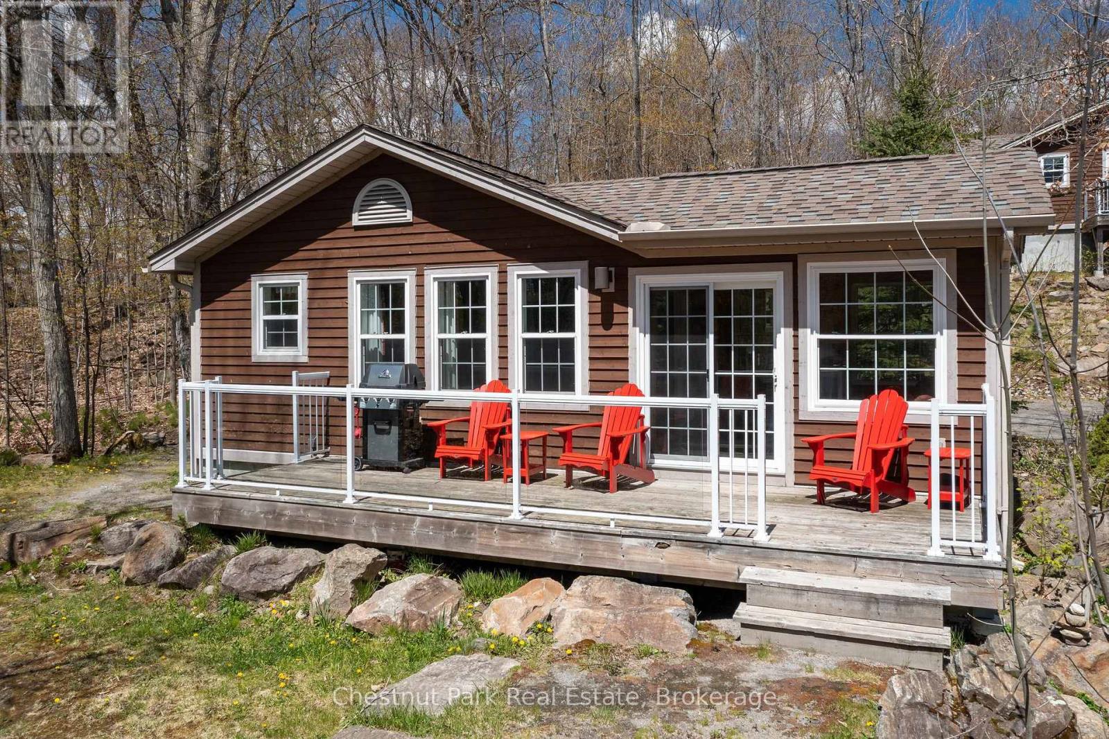 116-1 - 1052 Rat Bay Road, Lake Of Bays, Ontario  P1H 2J6 - Photo 1 - X12107211