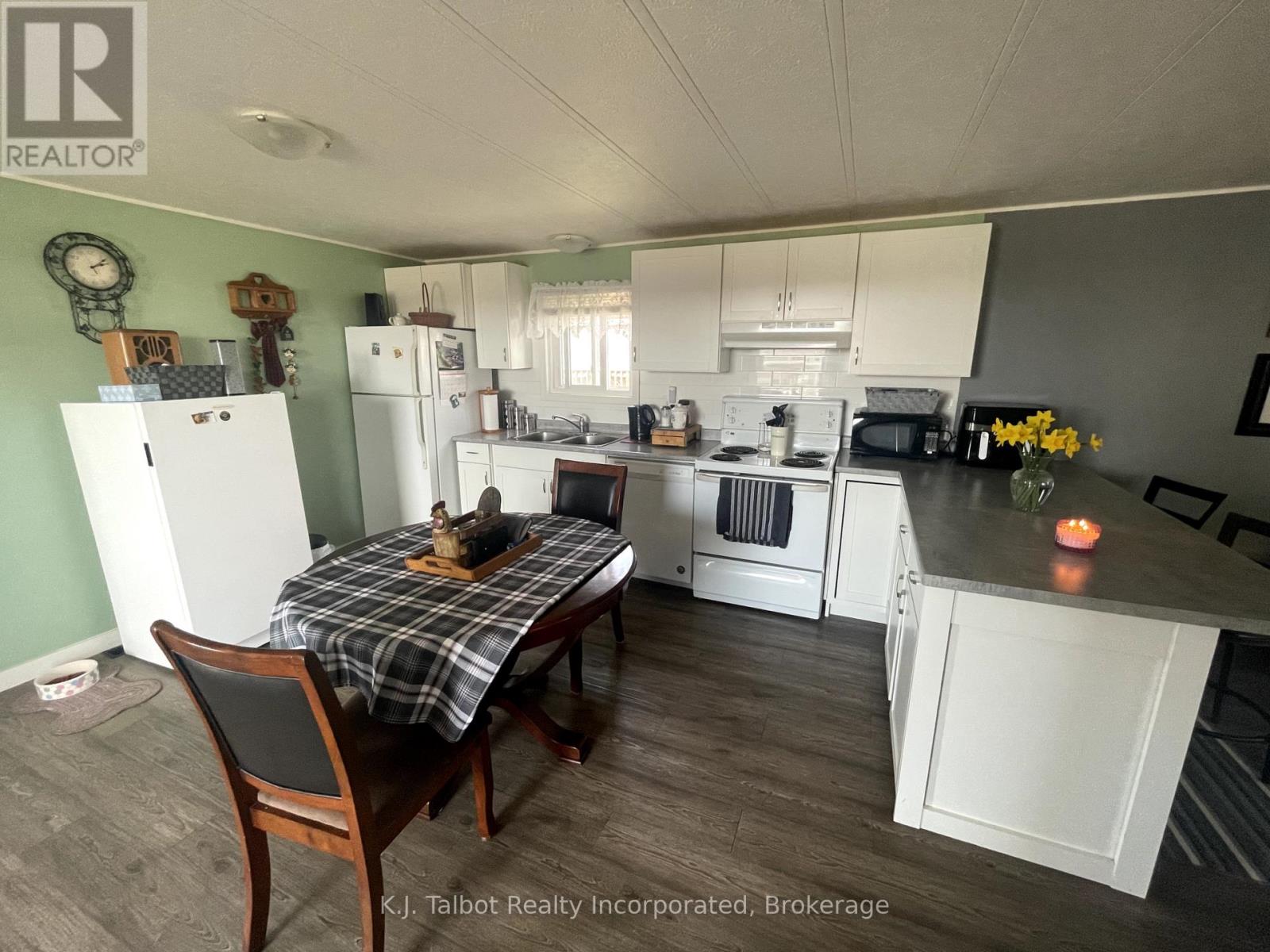 27 Cranberry Drive, Ashfield-Colborne-Wawanosh, Ontario  N7A 3Y3 - Photo 17 - X12108323