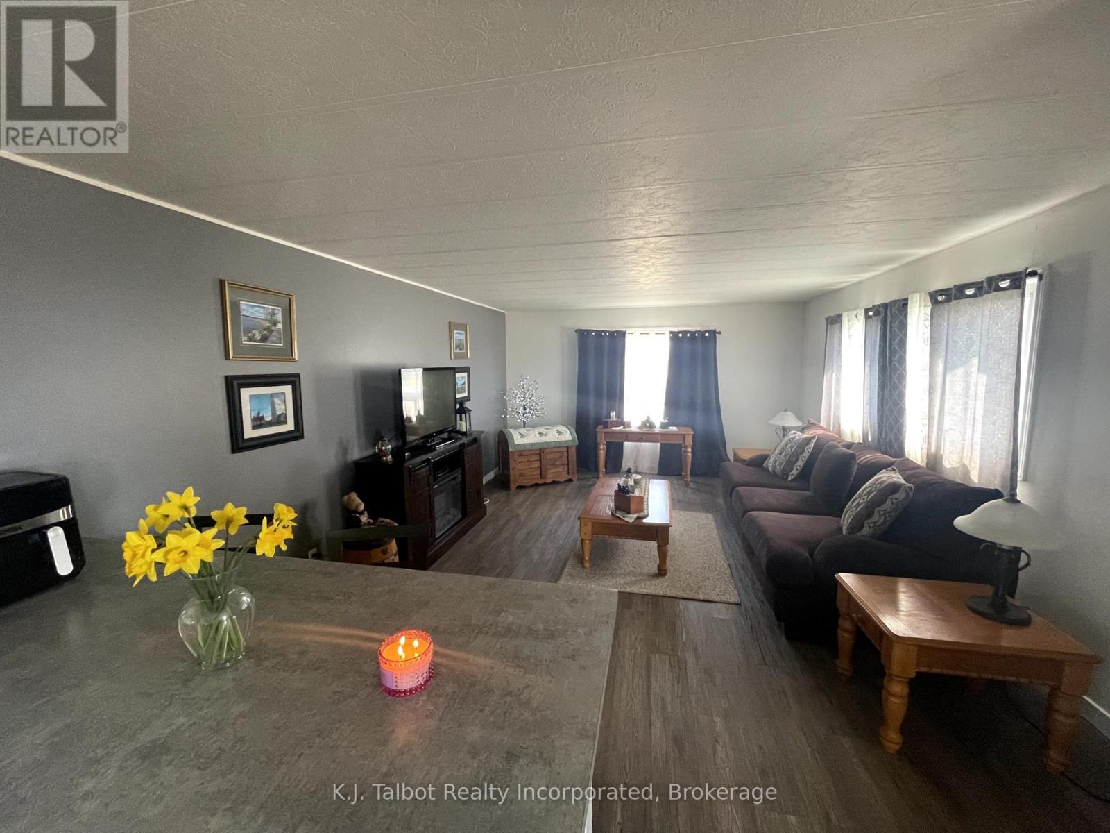 27 Cranberry Drive, Ashfield-Colborne-Wawanosh, Ontario  N7A 3Y3 - Photo 19 - X12108323