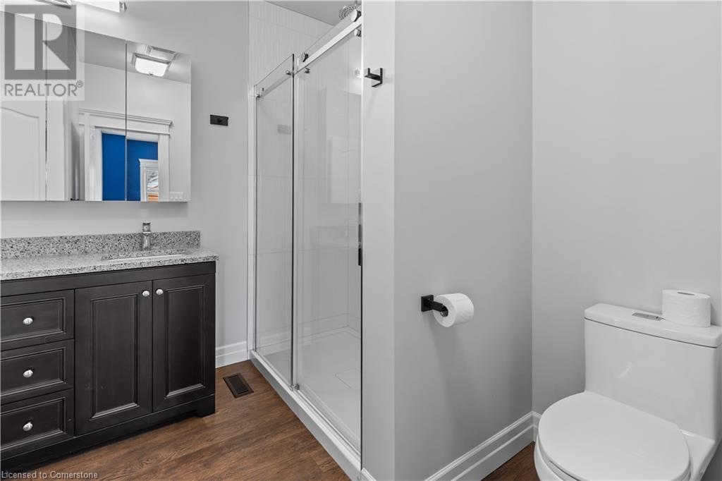 135 Reiber Court, Waterloo, Ontario  N2L 6M9 - Photo 18 - 40720769